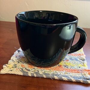 MUG RUG WITH A BLACK COFFEE CUP
BRAND NEW RUG IS HANDMADE